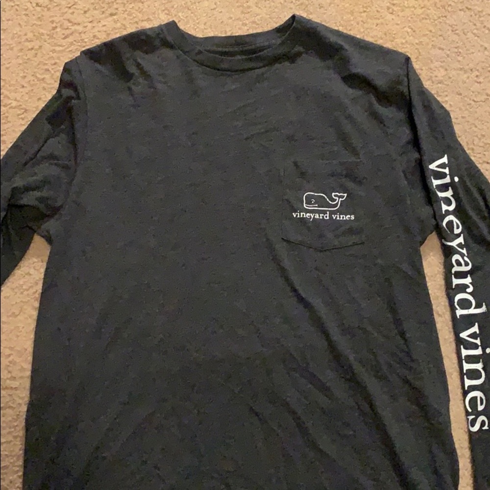Vineyard Vines Tee